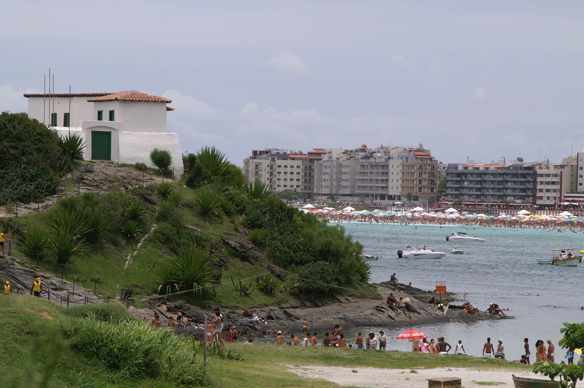 Cabo Frio — areias brancas e águas cristalinas na Região dos Lagos
